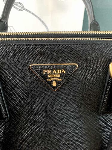 prada en madrid|carteras prada originales.